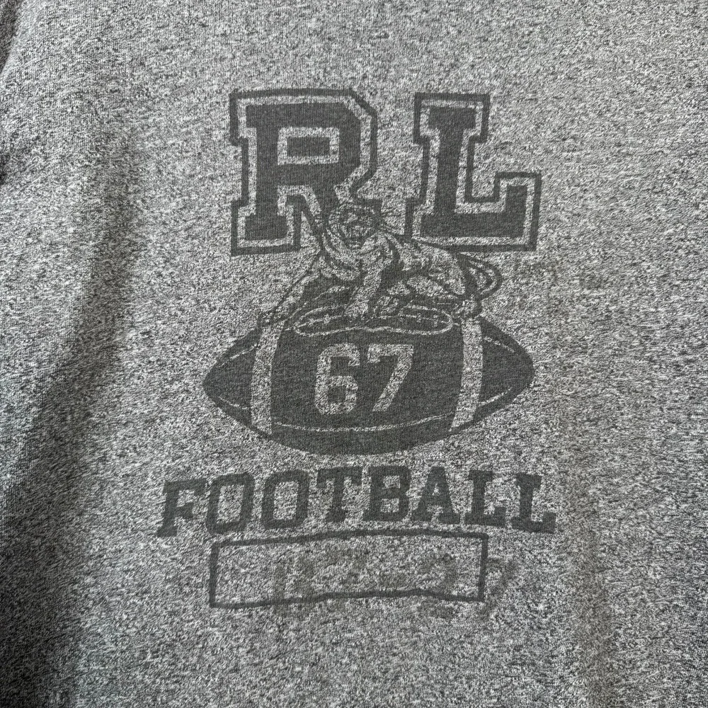 Polo Ralph lauren Football Shirt‎ Men's Medium Gray Crew Neck Graphic Print